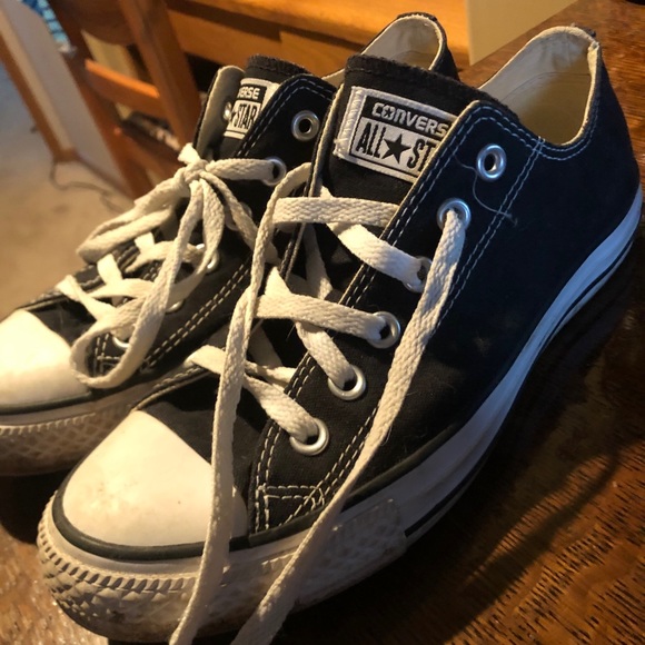 Black converse - Picture 4 of 6